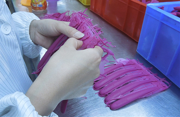 帝博硅膠定制廠家